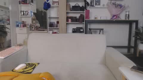 plasticgirll online show from 02/21/25, 09:00