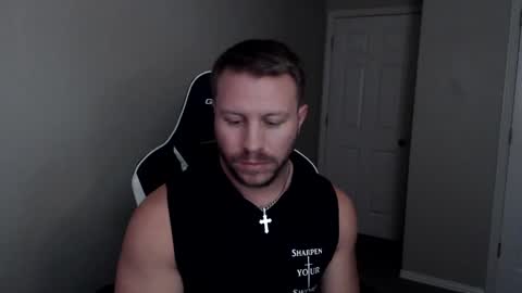 Snapshot of player2pawns chatting on 10/21/25, 06:03 Player online show from 10/21/25, 06:03