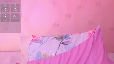 Scarlett  online show from 11/06/25, 09:05