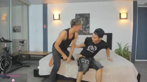   online show from 11/12/25, 11:03