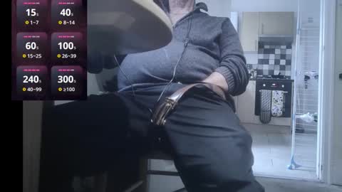 Play Me online show from 11/04/25, 01:54