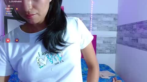 Snapshot of pleassing_neighbour chatting on 09/09/25, 01:38 Zalome online show from 09/09/25, 01:38