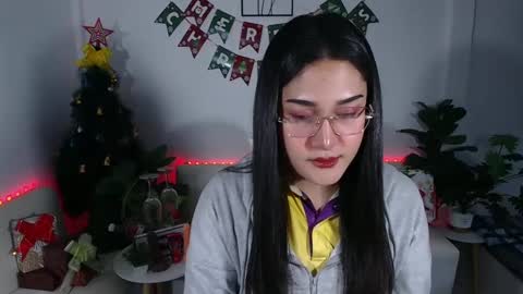 Ploysai online show from 12/23/24, 01:29