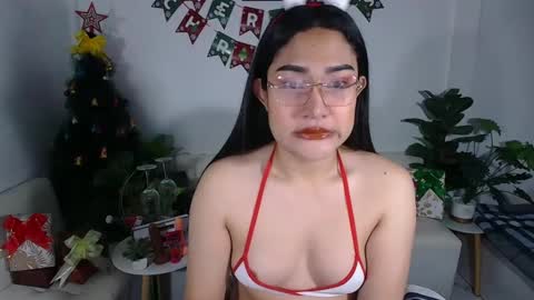 Ploysai online show from 12/25/24, 01:42