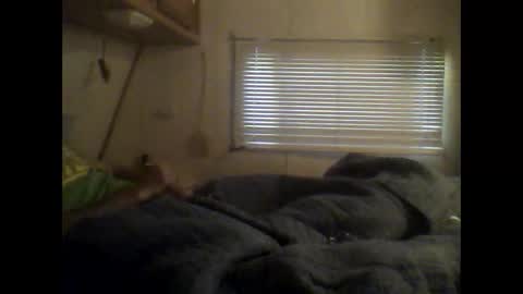 Snapshot of podzimek chatting on 01/25/25, 10:39 podzimek online show from 01/25/25, 10:39