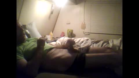 Snapshot of podzimek chatting on 02/16/25, 04:09 podzimek online show from 02/16/25, 04:09