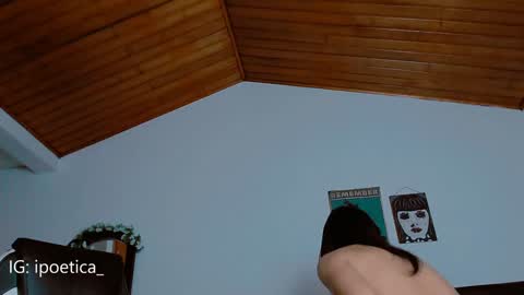 IG ipoetica  online show from 12/27/24, 04:58