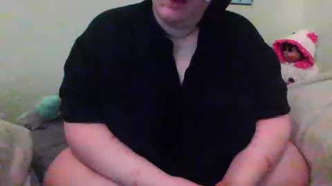 Snapshot of poetrytheseller chatting on 10/18/25, 03:24 Poetry online show from 10/18/25, 03:24