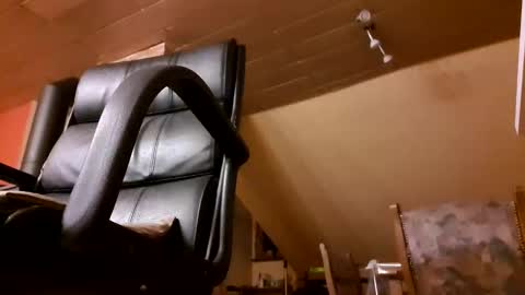 pointman72 online show from 10/19/25, 08:31