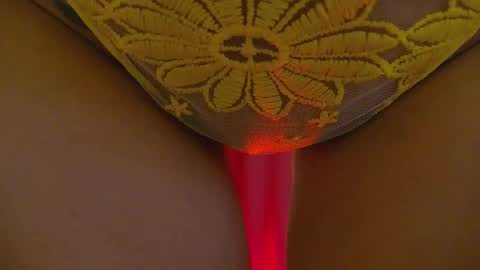 poison_milf_ online show from 11/12/25, 04:57