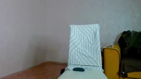 Snapshot of pola_xx chatting on 02/23/25, 07:17 9pm - 11pm GMT3 online show from 02/23/25, 07:17