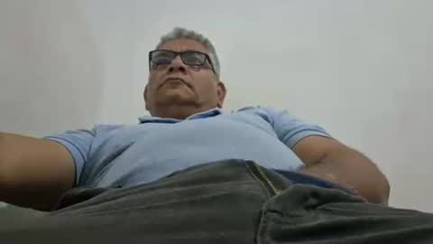 poli online show from 10/28/25, 04:16