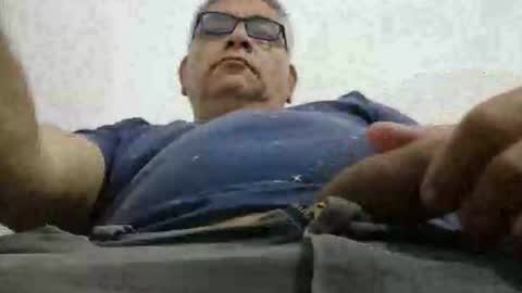 poli online show from 10/31/25, 02:07