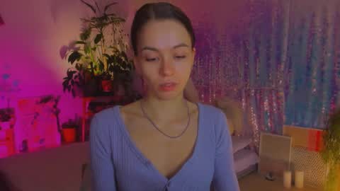 Snapshot of poli__ chatting on 12/28/24, 02:10 Martha online show from 12/28/24, 02:10
