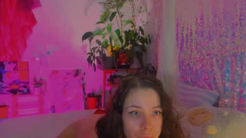 Snapshot of poli__ chatting on 01/04/25, 03:07 Martha online show from 01/04/25, 03:07