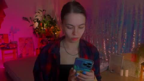 Snapshot of poli__ chatting on 02/14/25, 05:14 Martha online show from 02/14/25, 05:14