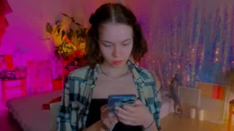 Snapshot of poli__ chatting on 03/04/25, 08:16 Martha online show from 03/04/25, 08:16