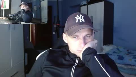 Poliglot online show from 10/12/25, 02:38