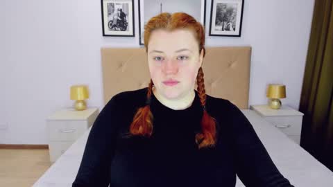 Snapshot of polinasallivan chatting on 12/04/24, 07:39 Polina online show from 12/04/24, 07:39