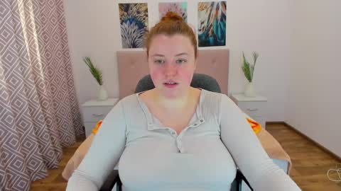 Snapshot of polinasallivan chatting on 12/09/24, 10:32 Polina online show from 12/09/24, 10:32