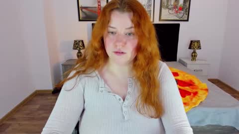Snapshot of polinasallivan chatting on 12/10/24, 01:44 Polina online show from 12/10/24, 01:44
