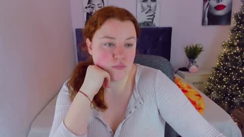 Snapshot of polinasallivan chatting on 12/22/24, 11:11 Polina online show from 12/22/24, 11:11