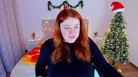 Snapshot of polinasallivan chatting on 12/24/24, 12:22 Polina online show from 12/24/24, 12:22