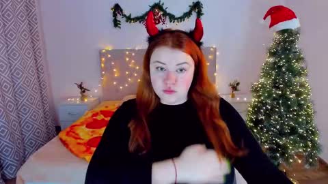 Snapshot of polinasallivan chatting on 12/25/24, 01:20 Polina online show from 12/25/24, 01:20