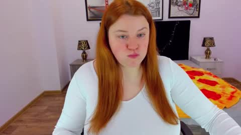 Snapshot of polinasallivan chatting on 01/06/25, 12:57 Polina online show from 01/06/25, 12:57