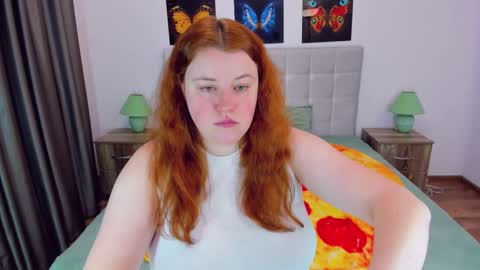 Snapshot of polinasallivan chatting on 01/15/25, 11:00 Polina online show from 01/15/25, 11:00
