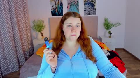 Snapshot of polinasallivan chatting on 01/23/25, 04:48 Polina online show from 01/23/25, 04:48
