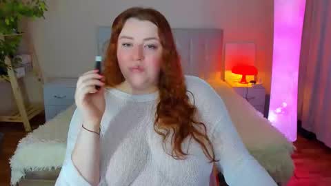 Snapshot of polinasallivan chatting on 03/11/25, 05:35 Polina online show from 03/11/25, 05:35