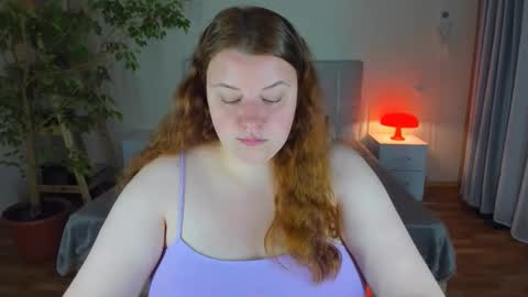 Snapshot of polinasallivan chatting on 09/26/25, 05:50 Polina online show from 09/26/25, 05:50