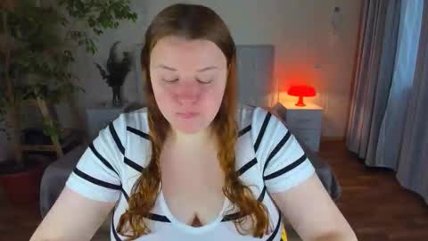 Snapshot of polinasallivan chatting on 10/01/25, 02:23 Polina online show from 10/01/25, 02:23