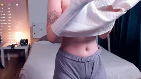 Snapshot of polly_dollie_ chatting on 10/08/25, 09:07 Renet online show from 10/08/25, 09:07