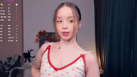 Snapshot of polly_dollie_ chatting on 10/23/25, 09:19 Renet online show from 10/23/25, 09:19