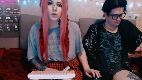 Snapshot of polly_wow chatting on 12/30/24, 05:58 Polly online show from 12/30/24, 05:58