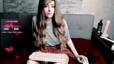 Snapshot of polly_wow chatting on 02/15/25, 08:43 Polly online show from 02/15/25, 08:43