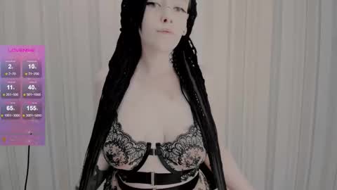 Snapshot of polly_wow chatting on 11/09/25, 09:07 Polly online show from 11/09/25, 09:07