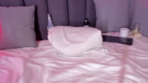 POLLY online show from 02/08/25, 04:36