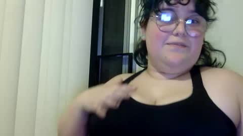 poodlemischief99 online show from 11/13/25, 02:32