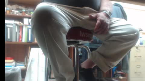 Pop online show from 12/01/24, 04:40