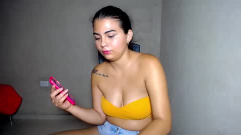 Snapshot of porn_sexy chatting on 12/17/24, 01:27 NICKKYMARTIN online show from 12/17/24, 01:27