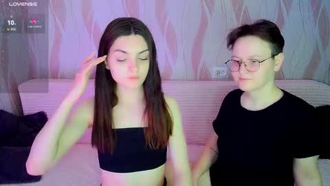 Ana and Tati online show from 10/18/25, 07:58