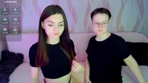 Ana and Tati online show from 11/23/25, 08:19