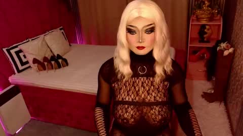 Snapshot of pornstarshaina chatting on 12/24/24, 01:16 pornstarshaina online show from 12/24/24, 01:16