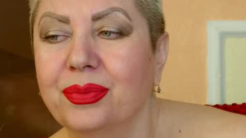 Snapshot of posh_lady chatting on 02/21/25, 10:04 LADY POSH online show from 02/21/25, 10:04