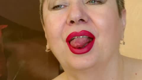 Snapshot of posh_lady chatting on 02/26/25, 09:48 LADY POSH online show from 02/26/25, 09:48