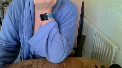 Snapshot of poshman65 chatting on 10/21/25, 11:22 poshman65 online show from 10/21/25, 11:22