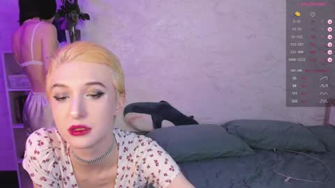 Snapshot of postbaby chatting on 01/15/25, 04:57 Polly inst postbabyyy online show from 01/15/25, 04:57